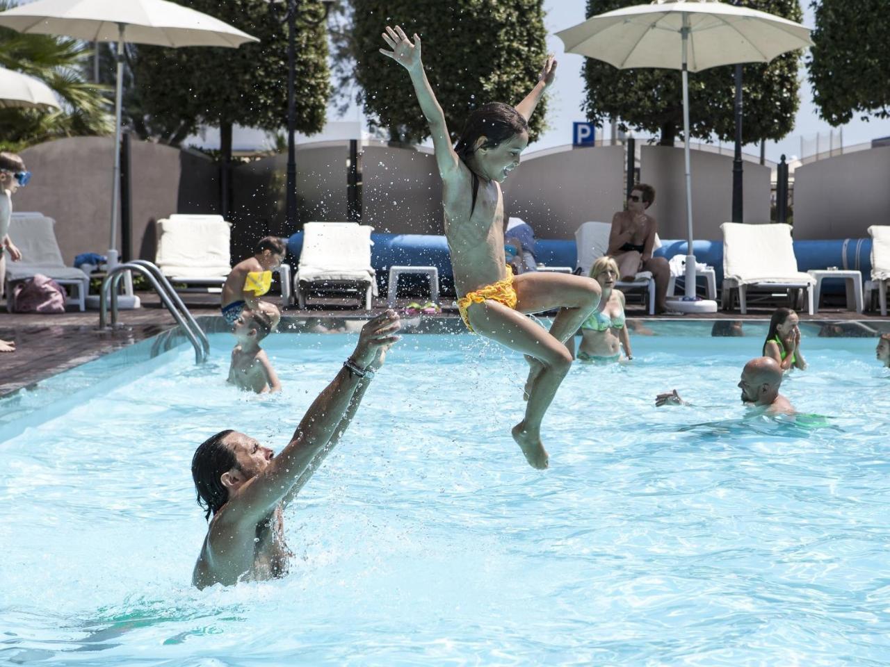 קרביה Hotel Nettuno מראה חיצוני תמונה