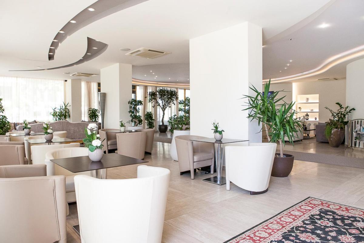 קרביה Hotel Nettuno מראה חיצוני תמונה