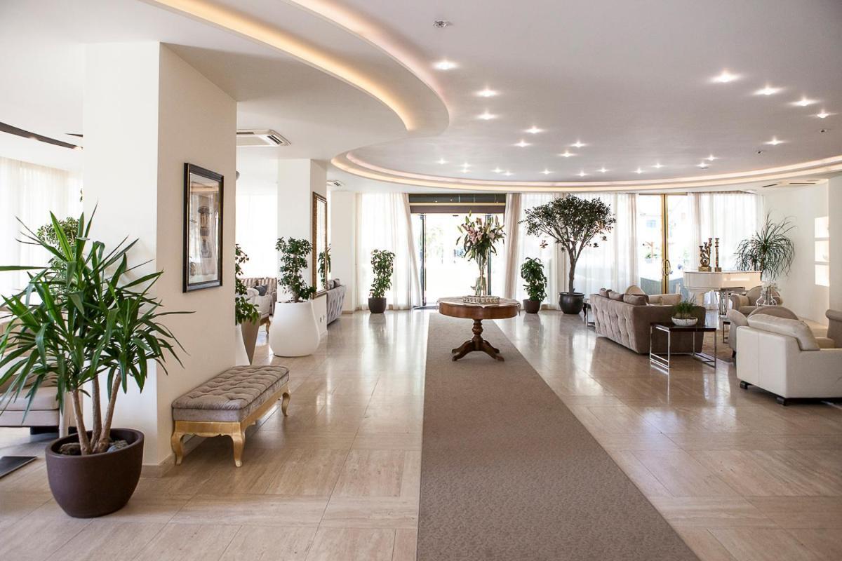 קרביה Hotel Nettuno מראה חיצוני תמונה